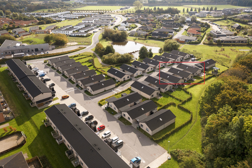 Moderne 4-værelses rækkehus i Viby J 10